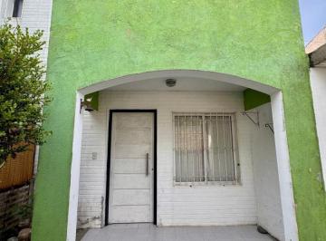 Casa de 4 ambientes, Berazategui · Duplex en Venta de 4 Ambientes C/ Parque en Berazategui