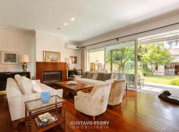 Casa · 378m² · 5 Ambientes · 2 Cocheras · Casa en Belgrano R