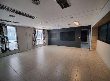 Oficina comercial · 620m² · 1 Cochera · Oficina en Alquiler en Plaza Roma
