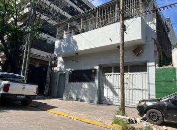 Oficina comercial · 750m² · 7 Ambientes · 10 Cocheras · Depósito / Galpon en Florida Oeste - Vicente Lopez