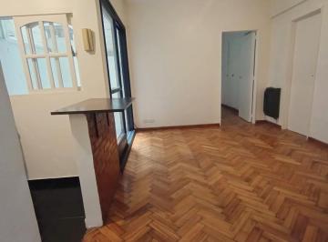 Departamento · 33m² · 2 Ambientes · Departamento en Venta con Patio 2 Ambientes Reciclado Belgrano Chico Planta Baja Apto Profesional