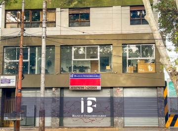 Local comercial , Ciudad de Mendoza · Local en Av San Martin