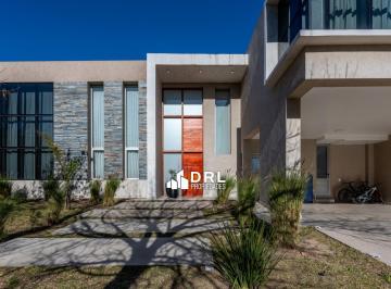 Casa · 508m² · 8 Ambientes · 2 Cocheras · Casa - Barrancas