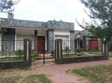 Casa · 540m² · Casa en del Carril