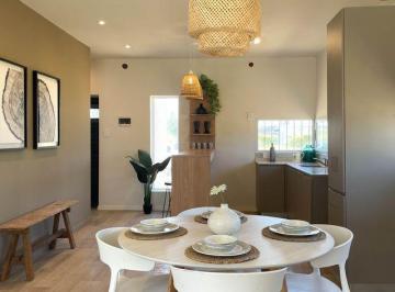Casa · 89m² · 3 Ambientes · 2 Cocheras · Casa en Funes Town