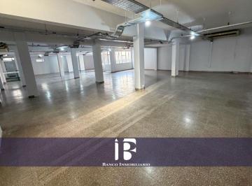 Oficina comercial Alquiler $ 2.500.000 · Planta Libre en Av San Martin