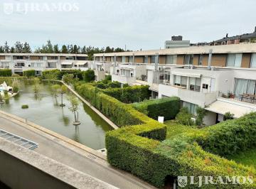 Departamento · 104m² · 4 Ambientes · 1 Cochera · Departamento de 4 Amb en Venta en El Reflejo
