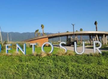 Terreno · 442m² · Terreno Central en Country Viento Sur