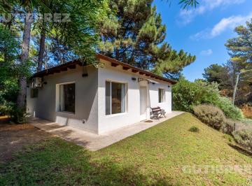 Casa · 90m² · 3 Ambientes · Venta Casa Barrio Pinar del Golf