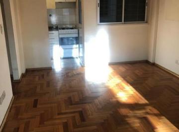Departamento · 2 Ambientes · 1 Cochera · Departamento - Banfield Oeste