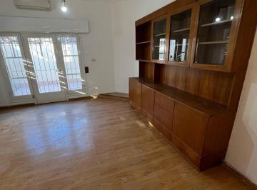 Casa · 95m² · 4 Ambientes · 2 Cocheras · Casa en Cipolletti