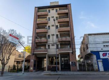 Departamento · 70m² · 3 Ambientes · 1 Cochera · Venta Departamento 3 Ambientes con Cochera Impecable Tigre Centro.