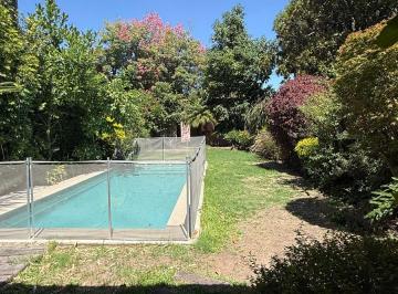 Casa de 5 ambientes, Lomas de Zamora · Hermosa Casa en 2 Plantas con Piscina