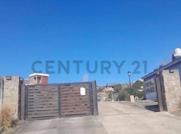 Terreno · 2000m² · Terreno de 2000 m en Barrio Semi - Cerrado en Tanti