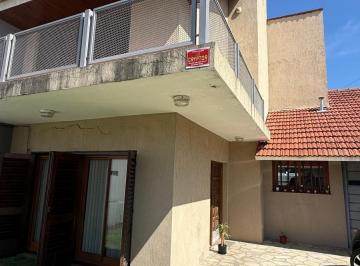 Casa · 190m² · 4 Ambientes · 1 Cochera · Casa en Venta - 3 Dorm. 2 Baños - Mar del Plata