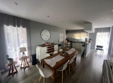 Casa · 170m² · 5 Ambientes · Casa en Venta - 3 Dorm. 2 Baños - Pinamar