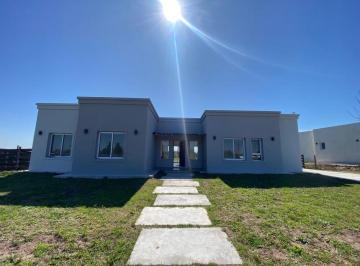 Casa de 5 ambientes, Escobar · Casa en Venta San Sebastian