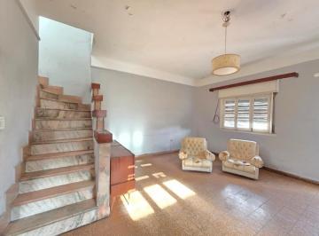 PH · 140m² · 5 Ambientes · 1 Cochera · Venta PH 5 Amb Cochera Patio y Terraza Gerli Lanus