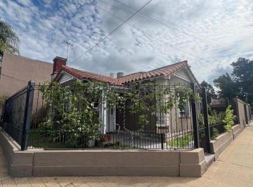 Casa · 150m² · 3 Ambientes · Casa 4 Ambientes - Castelar Norte