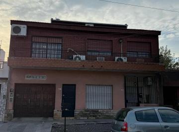 PH · 120m² · 3 Ambientes · PH - Moron