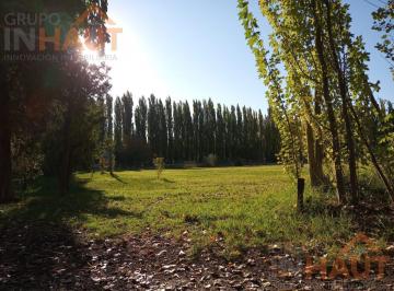 Campo · 450000m² · 9 Ambientes · 6 Cocheras · Chacra en Cinco Saltos
