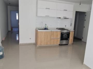 Departamento · 85m² · 3 Ambientes · 1 Cochera · Departamento de 3 Ambientes Al Frente con Cochera, Fondo, 2 Baños!
