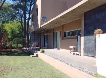 Casa · 220m² · 5 Ambientes · Casa en Oportunidad en Colina Alegre, Apto Credito