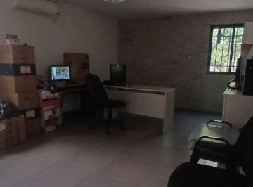 Bodega-Galpón Venta 176m²  · Vendo Galpón en Ciudad
