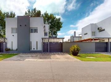 Departamento de 4 ambientes, La Plata · Dúplex 2 Dorm. con Cochera - 142 E/ 41 y 42 - La Plata