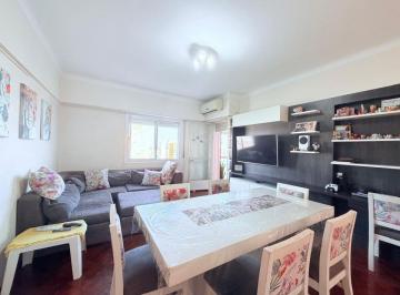 Departamento de 4 ambientes, La Matanza · Semipiso en Venta en Barrio General Paz con Balcón y Cochera!