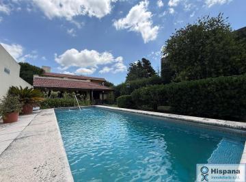 Casa · 94m² · 5 Ambientes · 1 Cochera · Casa en Venta, Barrio Vigilado Montecarlo, del Viso, Pilar. Excelente Ubicación!