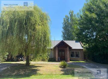 Casa · 150m² · 4 Ambientes · 1 Cochera · Casa en Venta 4 Amb Country San Patricio