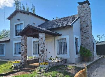 Casa de 5 ambientes, San Rafael · Casa en Venta Zona Rama Caída