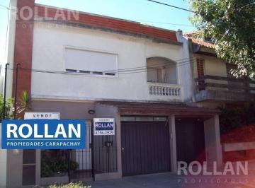 Casa · 302m² · 8 Ambientes · Casa Multifamiliar en Planta Baja en Carapachay