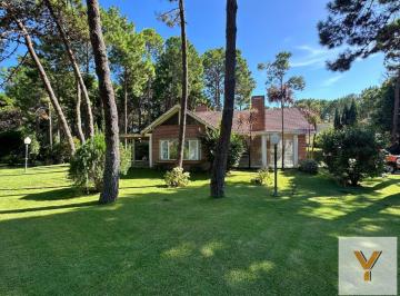 Casa · 265m² · 6 Ambientes · Casa en Venta - 4 Dorm. 3 Baños - Pinamar