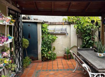 Casa de 5 ambientes, Tres de Febrero · Chalet 5 Amb. en Venta. con Jardin, Cochera Cubierta y Patio con Parque. Ciudad Jardin