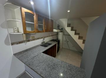 PH · 75m² · 5 Ambientes · 1 Cochera · PH en Venta en San Carlos y La Plata