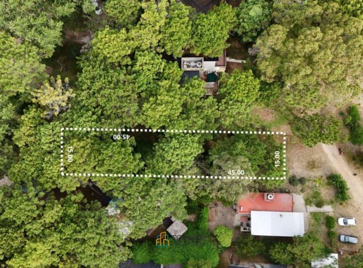Terreno · 675m²