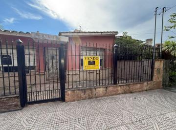 Casa de 5 ambientes, Unquillo · Casa en Venta Unquillo - a Refaccionar y Terminar