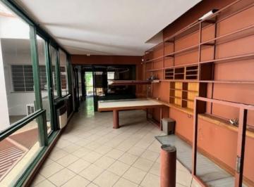 Oficina comercial · 120m² · 3 Ambientes · 2 Cocheras · Oficinas Equipadas con Cochera Doble. España 1400