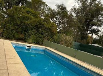 Casa · 100m² · 4 Ambientes · 1 Cochera · Excelente Casa 2 Dorm./cochera/piscina
