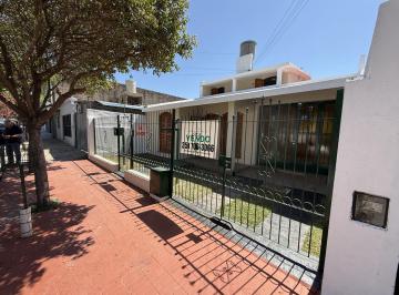 Casa · 191m² · 5 Ambientes · 3 Cocheras · Casa en San Vicente