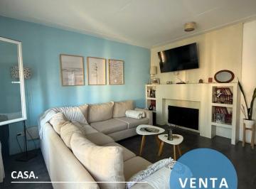 Casa · 200m² · 5 Dormitorios · Impecable Casa de 5 Dorm.. en Calle Guise Al 300.