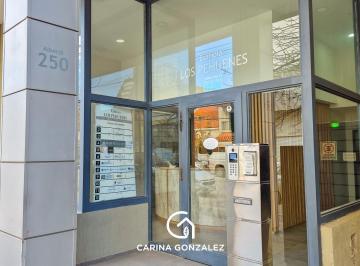 Oficina comercial · 277m² · 2 Cocheras · Oficina en Capital