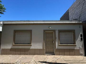 PH de 5 ambientes, La Plata · PH en Venta de 4 Ambientes con Entrada Independiente y Patio - Sin Expensas!