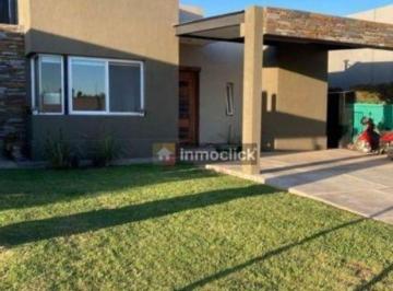 Casa de 6 ambientes, Carrodilla · Proyecta Vende Excelente Casa en Barrio Alto Terrada