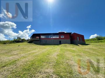 Casa · 3100m² · 3 Ambientes · 2 Cocheras · Casa en Venta en Raco