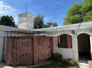 PH · 50m² · 3 Ambientes · Venta de PH 2 Dorm. con Patio en Barrio Ipona