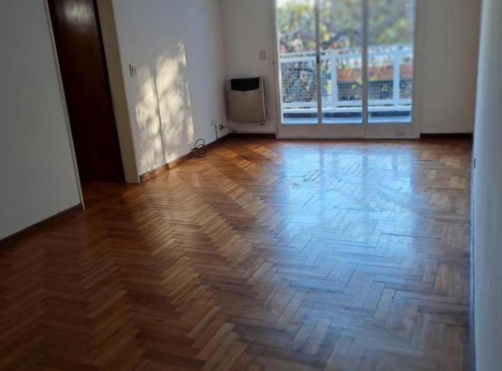 Departamento 4 Ambientes con Cochera Venta