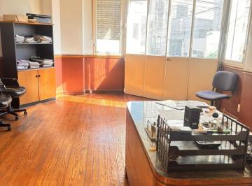 Casa · 295m² · 10 Ambientes · Casa en 25 de Mayo E Irigoyen Freyre